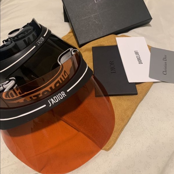 Dior Club 1 - Picture 3 of 3